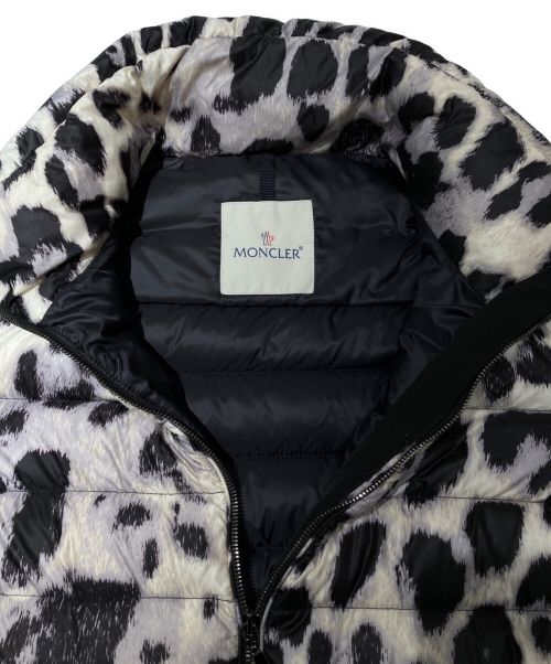 MONCLER（モンクレール）MONCLER (モンクレール) ライトダウンジャケット ホワイト×ブラック サイズ:1の古着・服飾アイテム