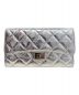 CHANEL（シャネル）の古着「2.55ウォレット」｜シルバー