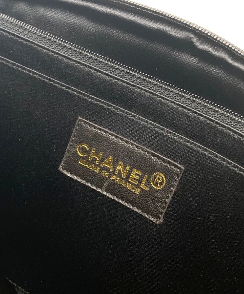 CHANEL（シャネル）CHANEL (シャネル) チョコバー ショルダーバッグ ホワイト サイズ:-の古着・服飾アイテム