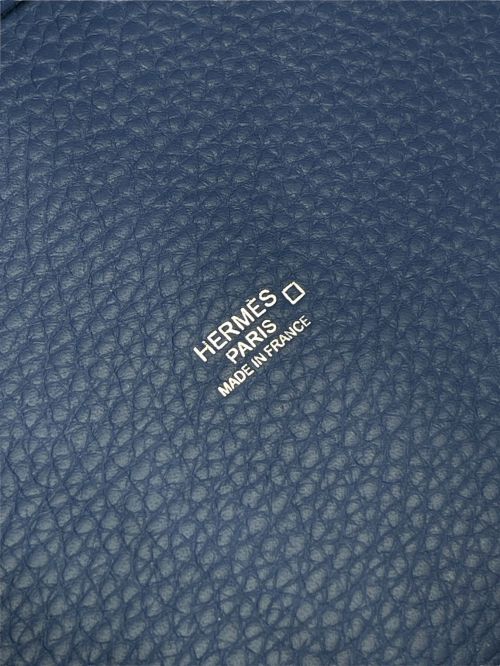 HERMES（エルメス）HERMES (エルメス) ピコタンロックPM マット ブルーブライトン サイズ:PM 未使用品の古着・服飾アイテム