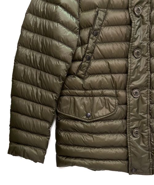 MONCLER（モンクレール）MONCLER (モンクレール) フーデッドダウンジャケット オリーブ サイズ:2の古着・服飾アイテム