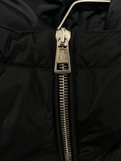MONCLER（モンクレール）MONCLER (モンクレール) GRAY GIUBBOTTO ブラック サイズ:4の古着・服飾アイテム