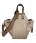 LOEWE（ロエベ）の古着「ハンモック ドローストリング スモール」｜ベージュ