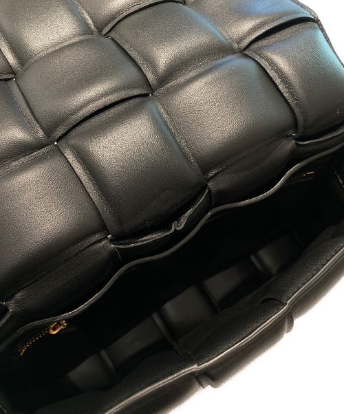 BOTTEGA VENETA（ボッテガベネタ）BOTTEGA VENETA (ボッテガベネタ) マキシイントレチャート パデットカセット ブラックの古着・服飾アイテム