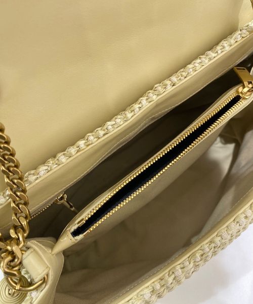 Saint Laurent Paris（サンローランパリ）Saint Laurent Paris (サンローランパリ) タッセル付チェーンショルダーバッグ ベージュの古着・服飾アイテム