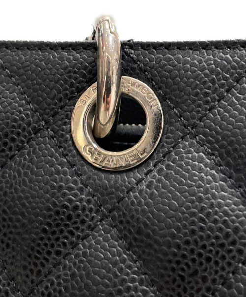 CHANEL（シャネル）CHANEL (シャネル) チェーントートバッグ ブラックの古着・服飾アイテム