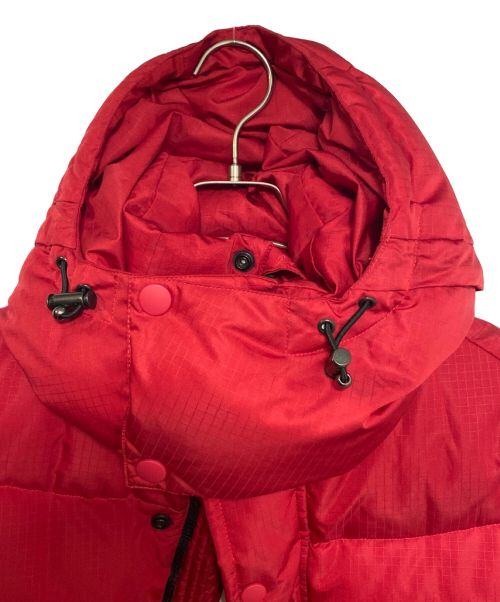 BALENCIAGA（バレンシアガ）BALENCIAGA (バレンシアガ) New Swing puffer jacket レッド サイズ:SIZE 34 未使用品の古着・服飾アイテム
