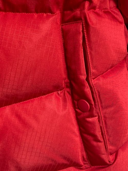BALENCIAGA（バレンシアガ）BALENCIAGA (バレンシアガ) New Swing puffer jacket レッド サイズ:SIZE 34 未使用品の古着・服飾アイテム