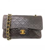 CHANELシャネル）の古着「ダブルフラップマトラッセ」｜ブラック