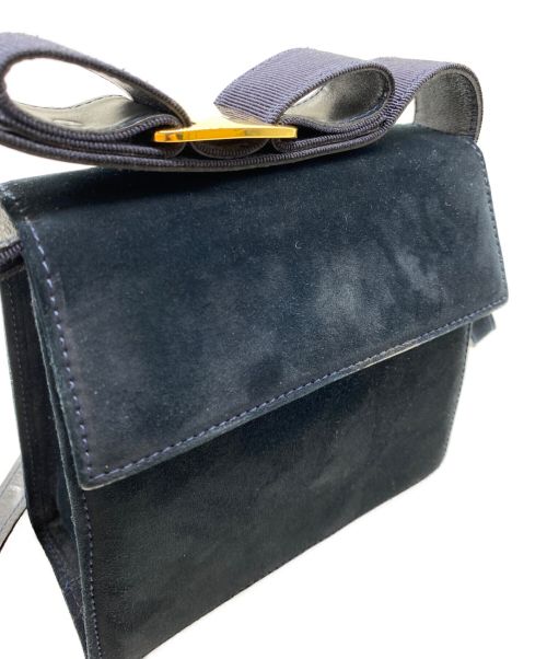 Salvatore Ferragamo（サルヴァトーレ フェラガモ）Salvatore Ferragamo (サルヴァトーレ フェラガモ) スウェード2WAYバッグ ネイビー サイズ:-の古着・服飾アイテム