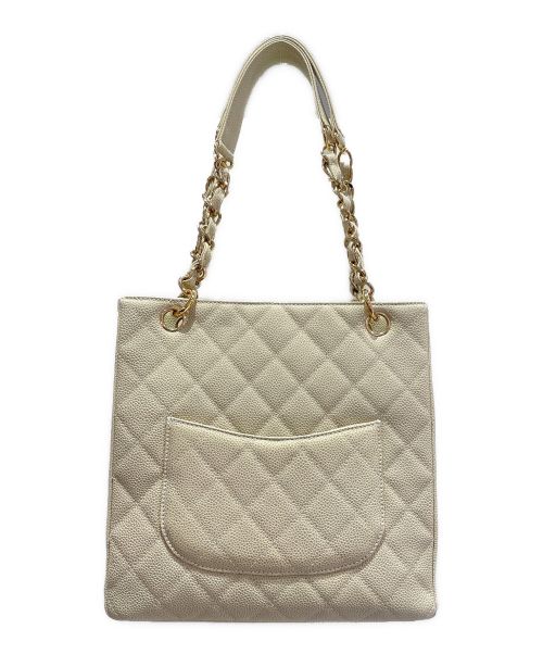 CHANEL（シャネル）CHANEL (シャネル) マトラッセチェーントートバッグ ホワイトの古着・服飾アイテム