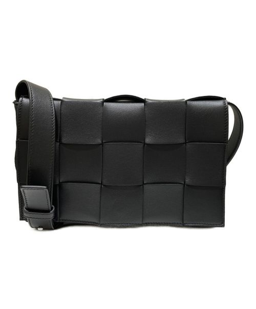 BOTTEGA VENETA（ボッテガベネタ）BOTTEGA VENETA (ボッテガベネタ) カセットショルダーバッグ ブラック サイズ:-の古着・服飾アイテム