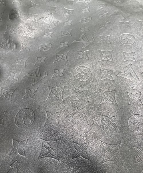 LOUIS VUITTON（ルイ ヴィトン）LOUIS VUITTON (ルイ ヴィトン) モノグラムシャドウトートバッグ ブラックの古着・服飾アイテム