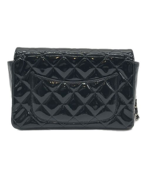 CHANEL（シャネル）CHANEL (シャネル) パテントミニマトラッセショルダーバッグ ブラックの古着・服飾アイテム