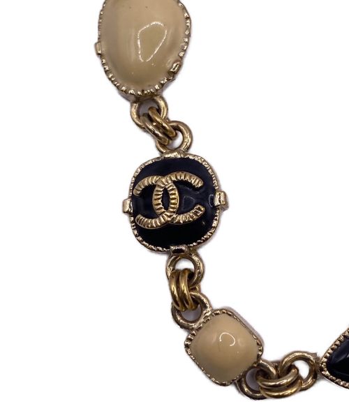 CHANEL（シャネル）CHANEL (シャネル) ストーンモチーフブレスレット ベージュ×ブラック サイズ:-の古着・服飾アイテム