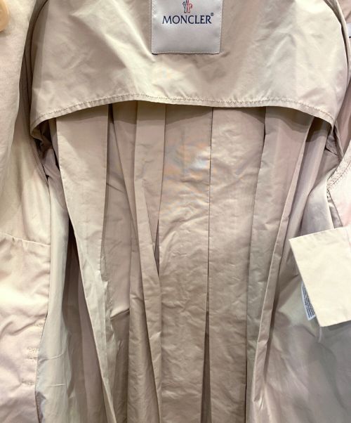 MONCLER（モンクレール）MONCLER (モンクレール) DELMAS GIUBBOTTO ベージュ サイズ:2の古着・服飾アイテム