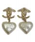 CHANEL (シャネル) metal gold white CC earrings ホワイト：79800円