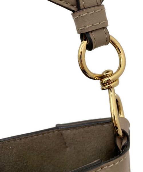 STELLA McCARTNEY（ステラマッカートニー）STELLA McCARTNEY (ステラマッカートニー) ロゴ ショルダーバッグ ベージュ サイズ:-の古着・服飾アイテム