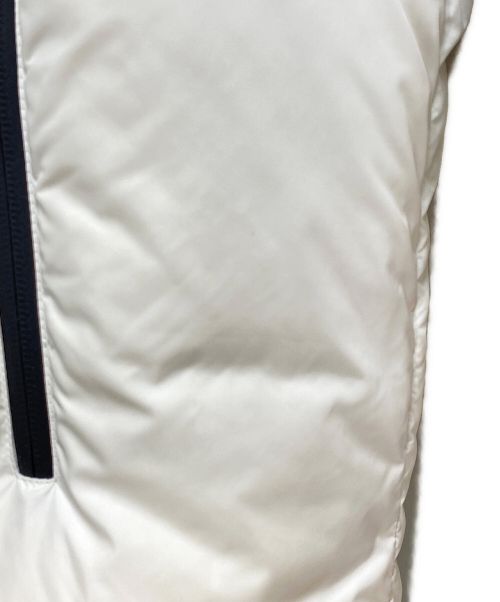 MONCLER（モンクレール）MONCLER (モンクレール) MONTCLA(モンクラ ホワイト サイズ:３の古着・服飾アイテム