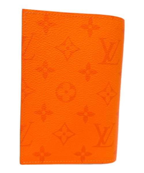 LOUIS VUITTON（ルイ ヴィトン）LOUIS VUITTON (ルイ ヴィトン) パスポートケース オレンジの古着・服飾アイテム
