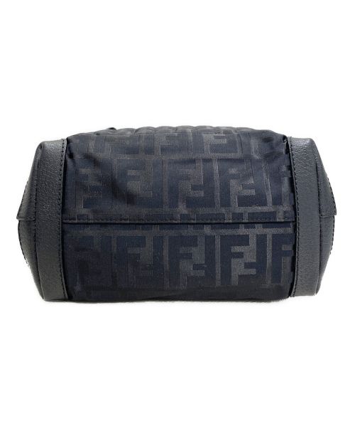 FENDI（フェンディ）FENDI (フェンディ) ズッカ柄ナイロンミニハンドバッグ ブラック サイズ:-の古着・服飾アイテム