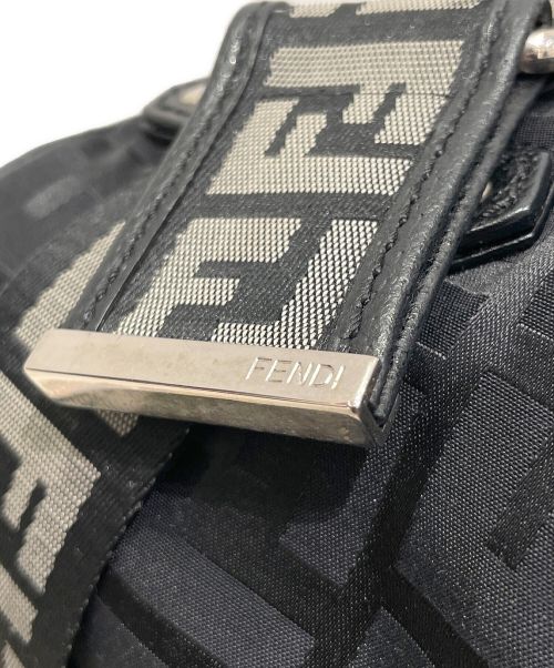 FENDI（フェンディ）FENDI (フェンディ) ズッカ柄ナイロンミニハンドバッグ ブラック サイズ:-の古着・服飾アイテム
