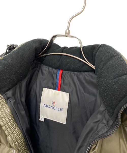 MONCLER（モンクレール）MONCLER (モンクレール) ダウンジャケット オリーブの古着・服飾アイテム