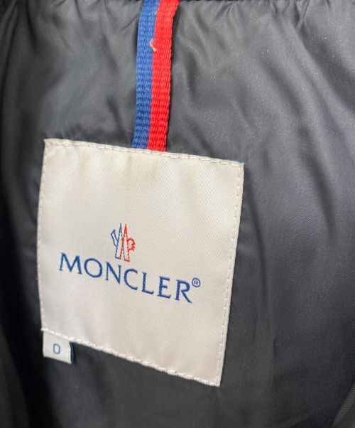 MONCLER（モンクレール）MONCLER (モンクレール) ダウンジャケット オリーブの古着・服飾アイテム