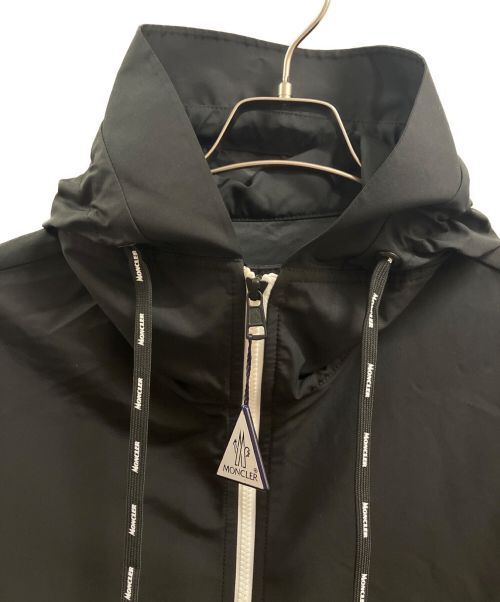 MONCLER（モンクレール）MONCLER (モンクレール) ロゴナイロンパーカー ブラックの古着・服飾アイテム
