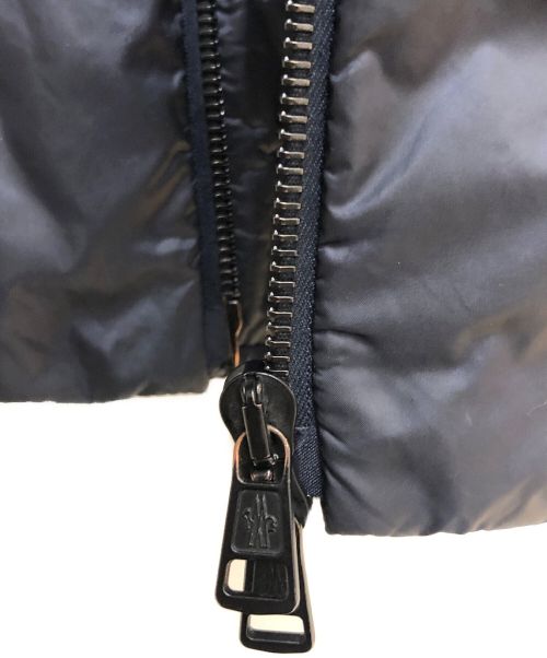 MONCLER（モンクレール）MONCLER (モンクレール) LAUTERAARHORN ネイビーの古着・服飾アイテム