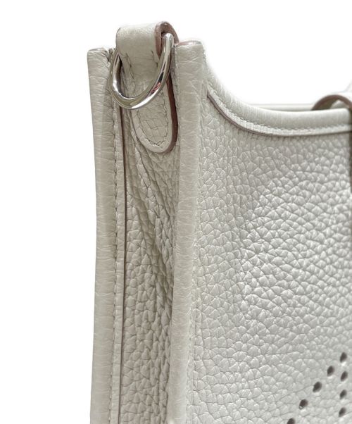 HERMES（エルメス）HERMES (エルメス) エブリンTPM ベトン×ブラン 未使用品の古着・服飾アイテム