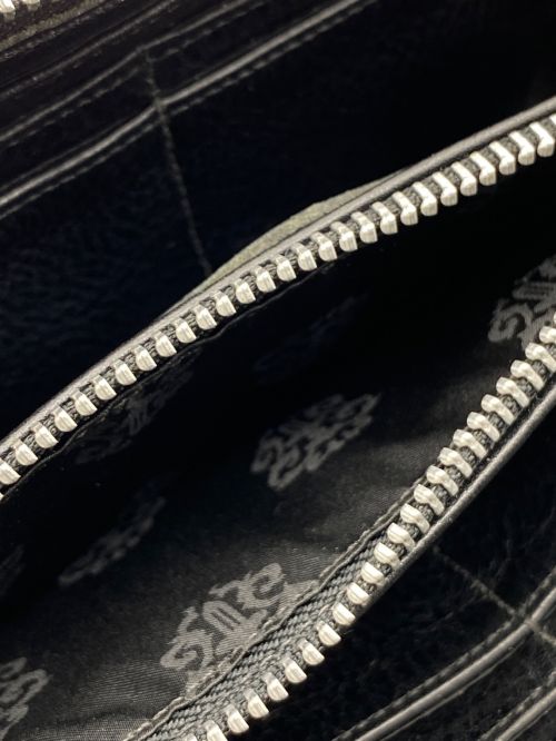 CHROME HEARTS（クロムハーツ）CHROME HEARTS (クロムハーツ) ピラミッドスタッズ ウォレット ブラック×シルバー サイズ:-の古着・服飾アイテム