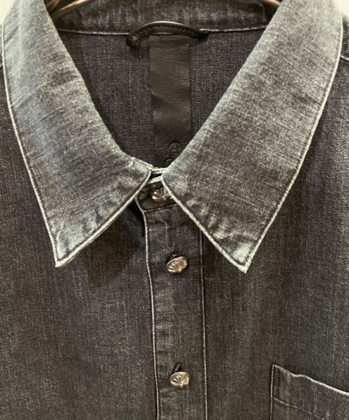 CHROME HEARTS（クロムハーツ）CHROME HEARTS (クロムハーツ) シルバーボタンデニムシャツ グレー サイズ:Lの古着・服飾アイテム