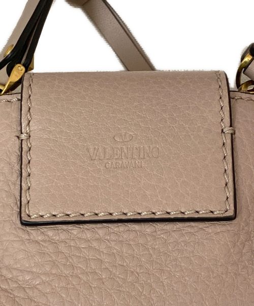 VALENTINO（ヴァレンティノ）VALENTINO (ヴァレンティノ) ロックスタッズハンドバッグ ピンク サイズ:‐の古着・服飾アイテム