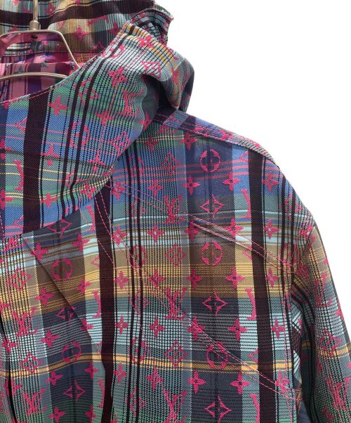 LOUIS VUITTON（ルイ ヴィトン）LOUIS VUITTON (ルイ ヴィトン) モノグラムマドラスチェックパラシュートパーカーブルゾン マルチカラー サイズ:46の古着・服飾アイテム