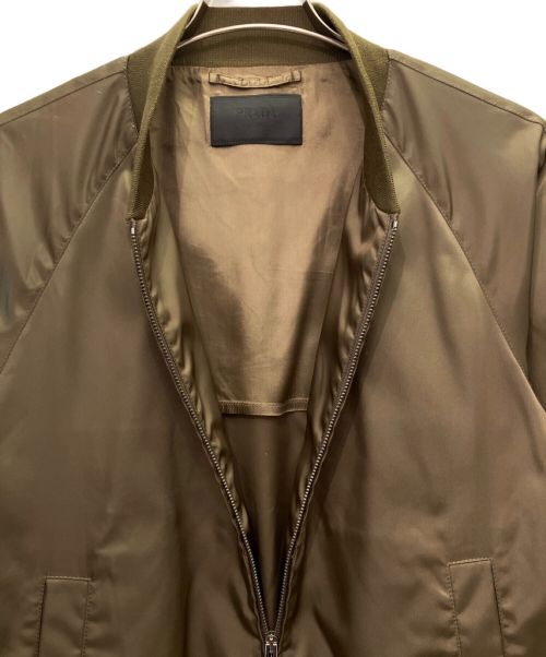 PRADA（プラダ）PRADA (プラダ) トライアングルプレートナイロンブルゾン オリーブ サイズ:50の古着・服飾アイテム