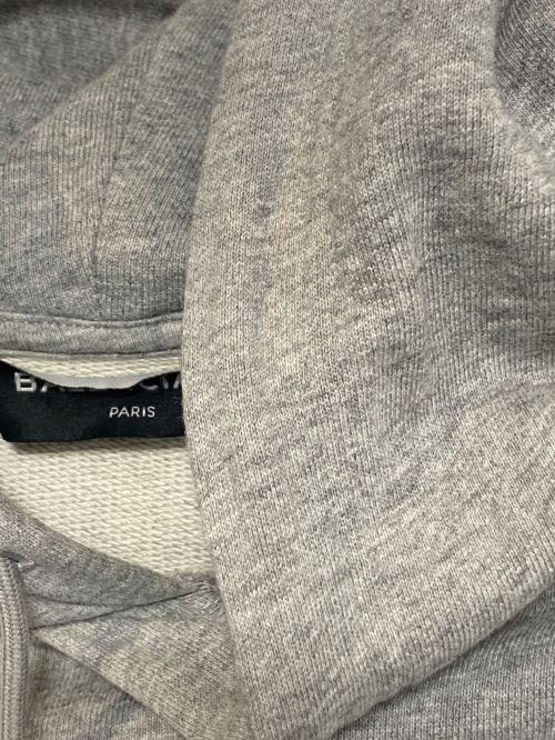 BALENCIAGA（バレンシアガ）BALENCIAGA (バレンシアガ) ロゴプリントプルオーバーパーカー グレー サイズ:XSの古着・服飾アイテム