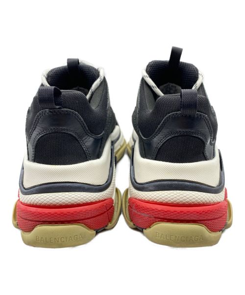 BALENCIAGA（バレンシアガ）BALENCIAGA (バレンシアガ) TRIPLE S TRAINERS  ブラック サイズ:40 / 26.5cm (US8.5)の古着・服飾アイテム