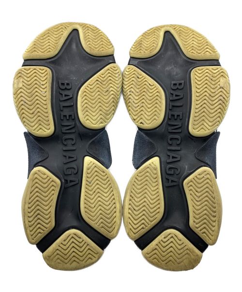 BALENCIAGA（バレンシアガ）BALENCIAGA (バレンシアガ) TRIPLE S TRAINERS  ブラック サイズ:40 / 26.5cm (US8.5)の古着・服飾アイテム
