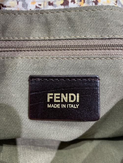 FENDI（フェンディ）FENDI (フェンディ) マンマバケット ベージュの古着・服飾アイテム