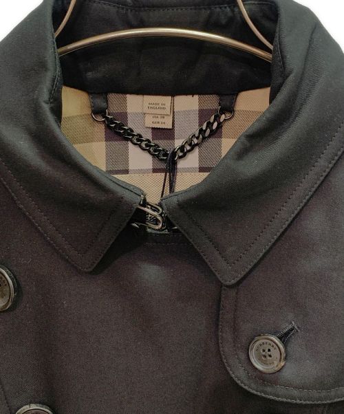 BURBERRY（バーバリー）BURBERRY (バーバリー) チェルシーショートトレンチコート ブラック サイズ:38 未使用品の古着・服飾アイテム