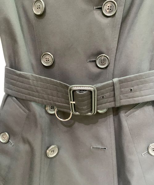 BURBERRY（バーバリー）BURBERRY (バーバリー) チェルシーショートトレンチコート ブラック サイズ:38 未使用品の古着・服飾アイテム