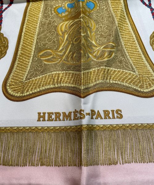 HERMES（エルメス）HERMES (エルメス) カレ90 ピンク×ホワイトの古着・服飾アイテム