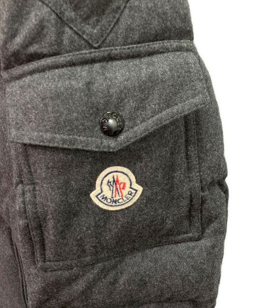MONCLER（モンクレール）MONCLER (モンクレール) MONTGENEVRE GIUBBOTTO グレー サイズ:3の古着・服飾アイテム