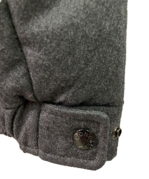 MONCLER（モンクレール）MONCLER (モンクレール) MONTGENEVRE GIUBBOTTO グレー サイズ:3の古着・服飾アイテム