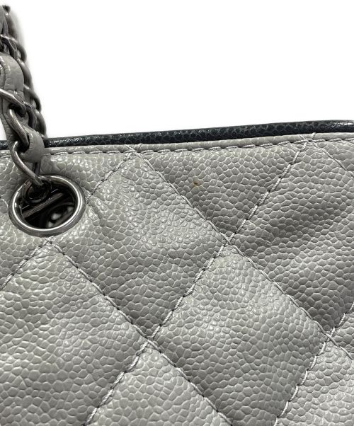CHANEL（シャネル）CHANEL (シャネル) ココマークチェーンショルダートートバッグ グレー×ブラックの古着・服飾アイテム