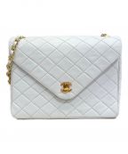 CHANELシャネル）の古着「マトラッセダブルチェーンショルダーバッグ」｜ホワイト