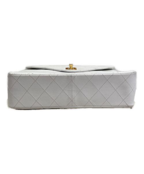 CHANEL（シャネル）CHANEL (シャネル) マトラッセダブルチェーンショルダーバッグ ホワイトの古着・服飾アイテム