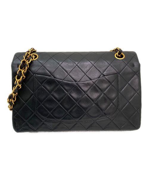 CHANEL（シャネル）CHANEL (シャネル) ダブルフラップチェーンショルダーバッグ ブラックの古着・服飾アイテム