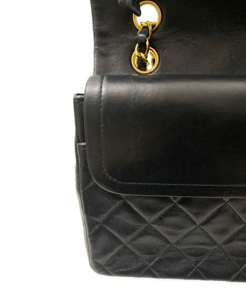CHANEL（シャネル）CHANEL (シャネル) ダブルフラップチェーンショルダーバッグ ブラックの古着・服飾アイテム